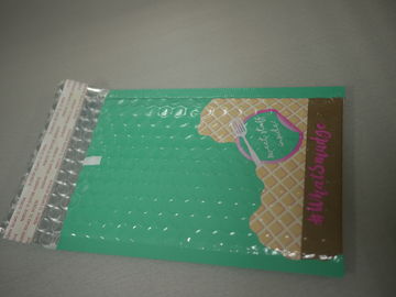 40~200gsm Colored Bubble Mailers Small Size With Bubble Wrap Inside